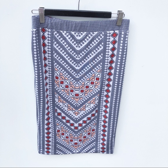 Tigerlily M 12 Aztec Print Stretchy Bodycon Skirt Pull On Knee Length - Picture 3 of 6